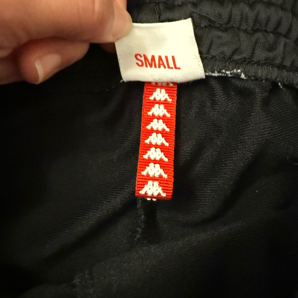 Kappa Women’s Black side buttons Joggers with Logo Trim - Picture 8 of 10